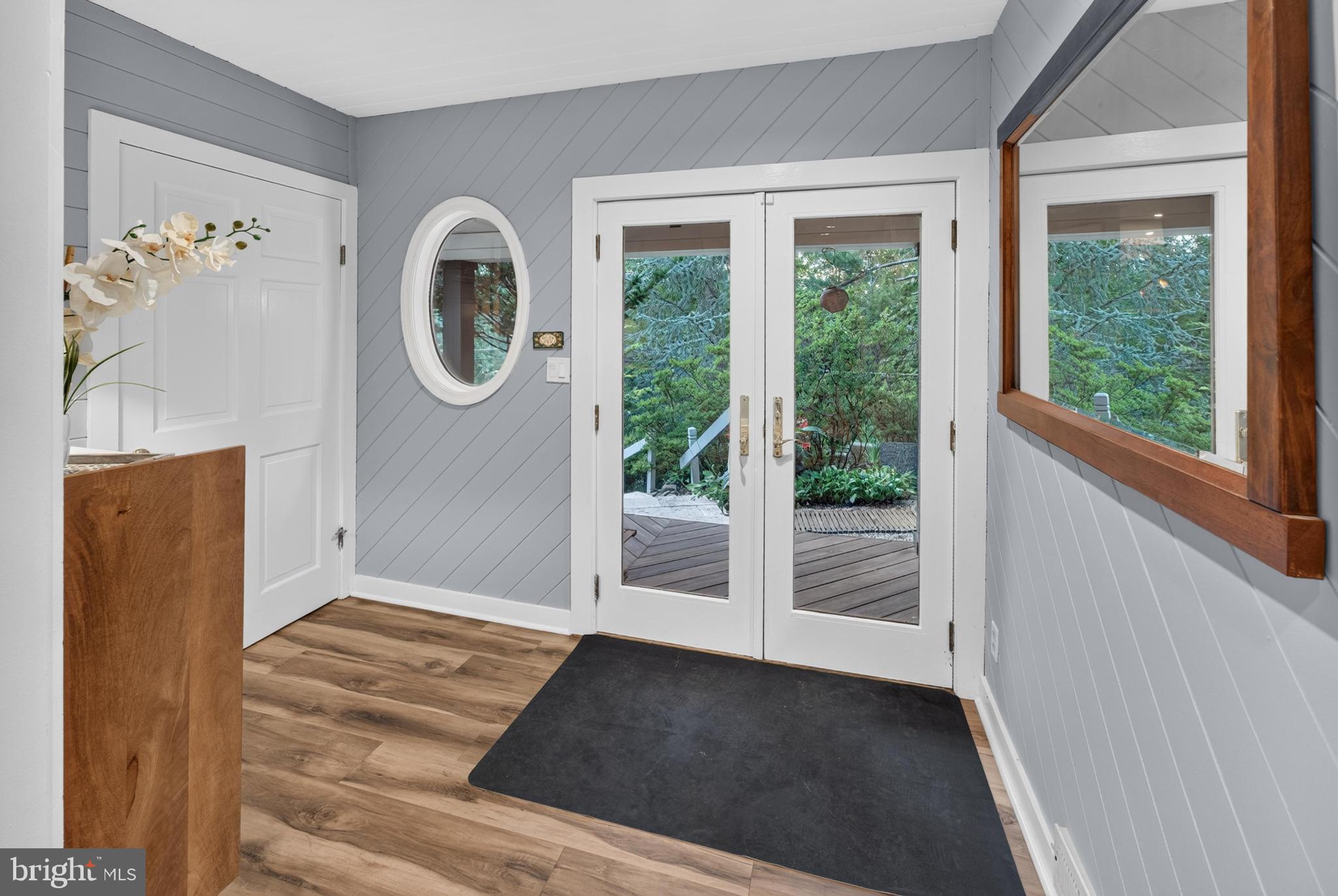 586 Coles Mill Road Haddonfield, NJ 08033 - Photo 12 of 66 Entryway/Foyer