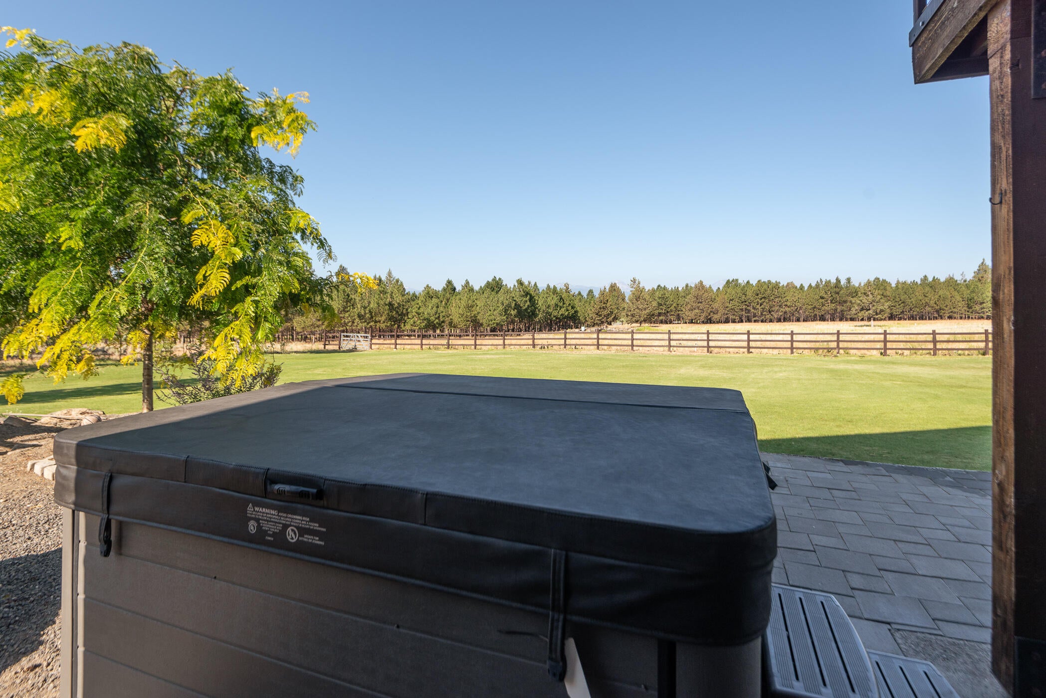 65025 Hunnell Road Bend, OR 97703 - Photo 32 of 50 33Hot tub