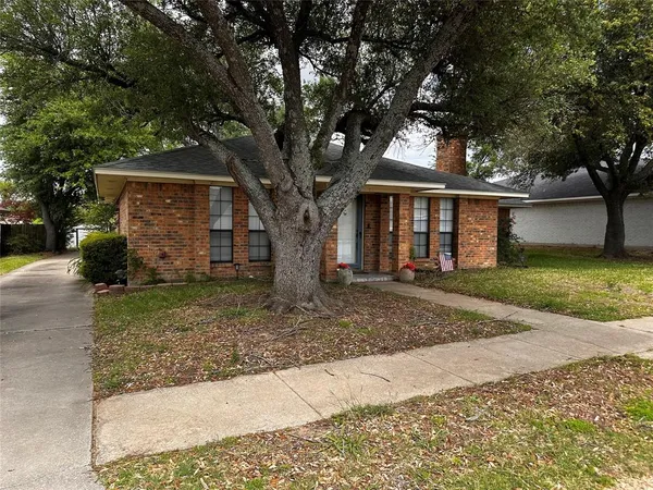 $1,900 | 1902 Ramblewood Court, Sulphur Springs, TX 75482