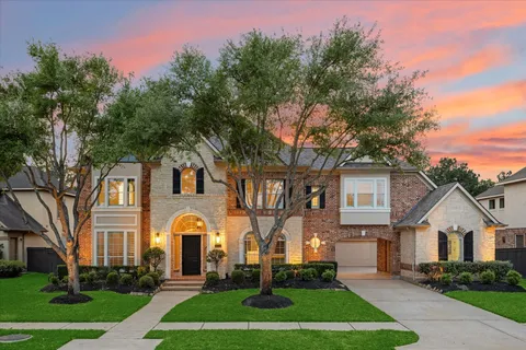 $925,000 | 6211 Alameda Point Lane, Houston, TX 77041