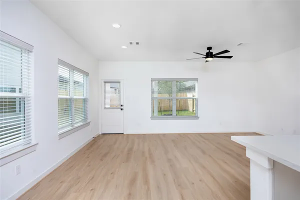 $1,875 | 1993 Longmire Villas Court, Conroe, TX 77304