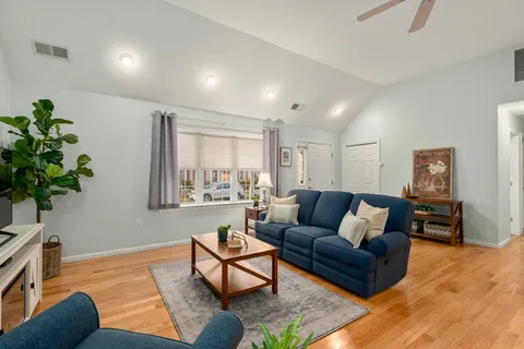 $549,000 | 42 Brewster Road, Unit 42, Stoughton, MA 02072