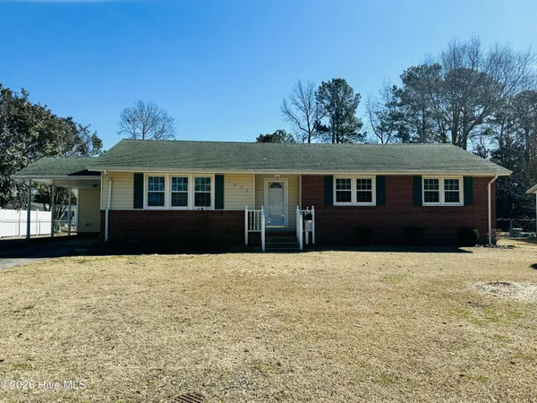 $2,200 | 1030 Daniel Drive, Jacksonville, NC 28540