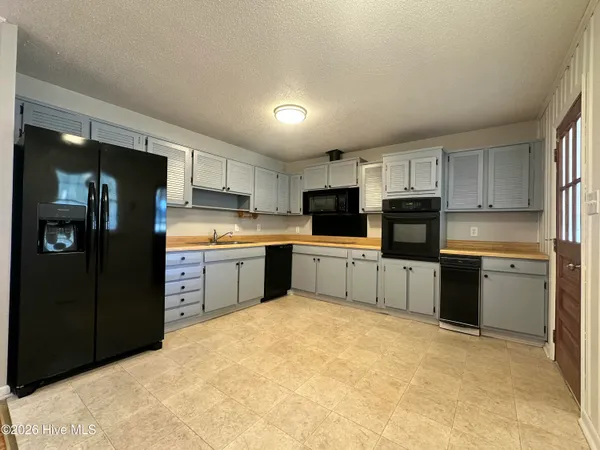 $2,200 | 1030 Daniel Drive, Jacksonville, NC 28540