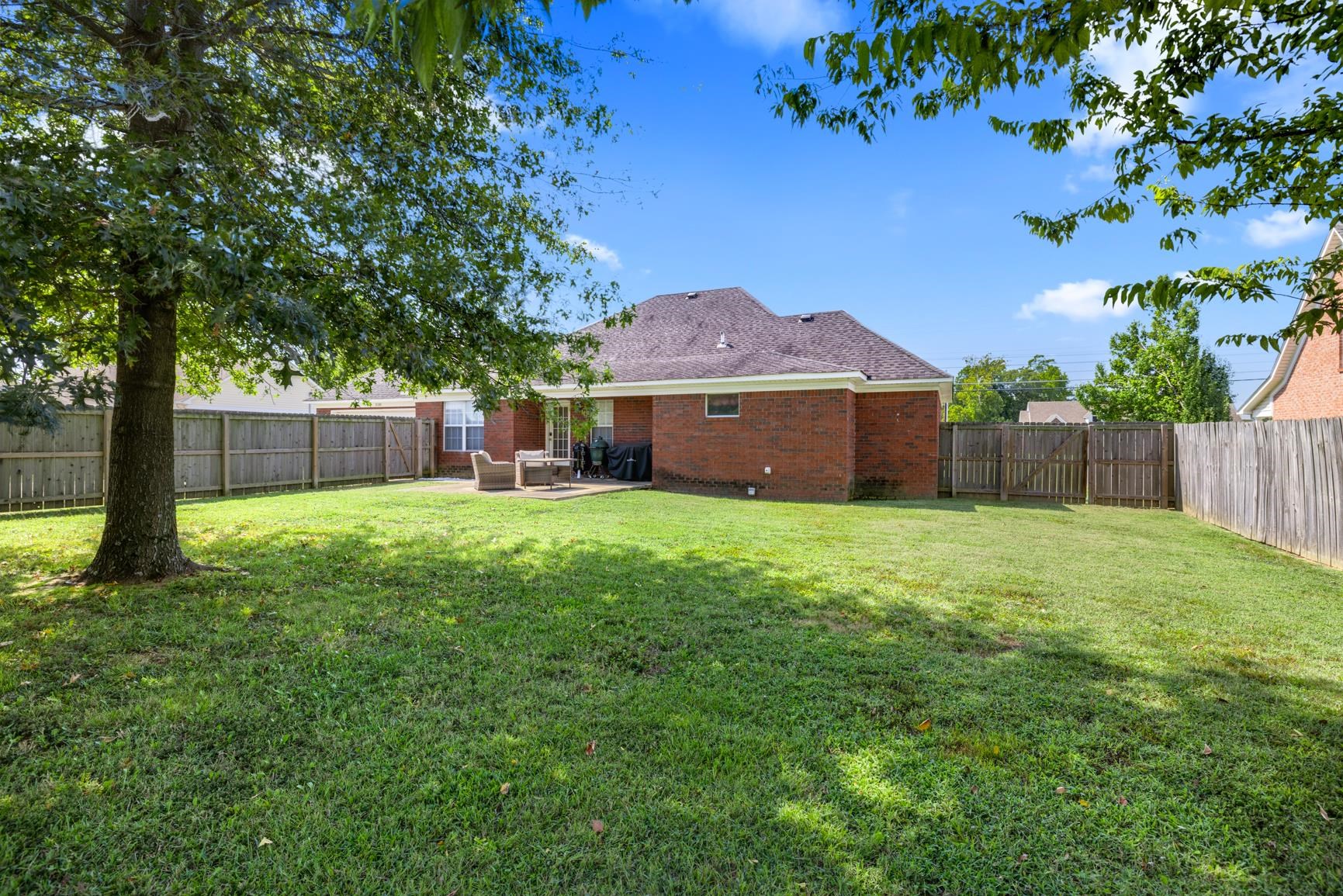 538 Rosemark Road Atoka, TN 38004 - Photo 6 of 25 a front view of a house with garden