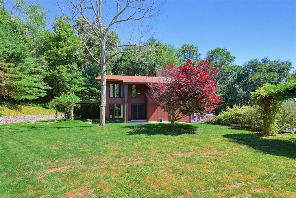 42 Jolicoeur Avenue Spencer, MA 01562 - Photo 3 of 39