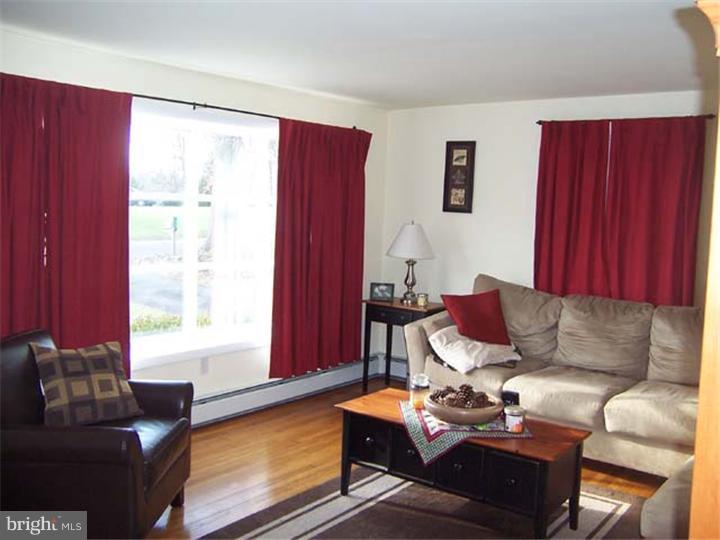 73 Buckwalter Road Pottstown, PA 19465 - Photo 4 of 21