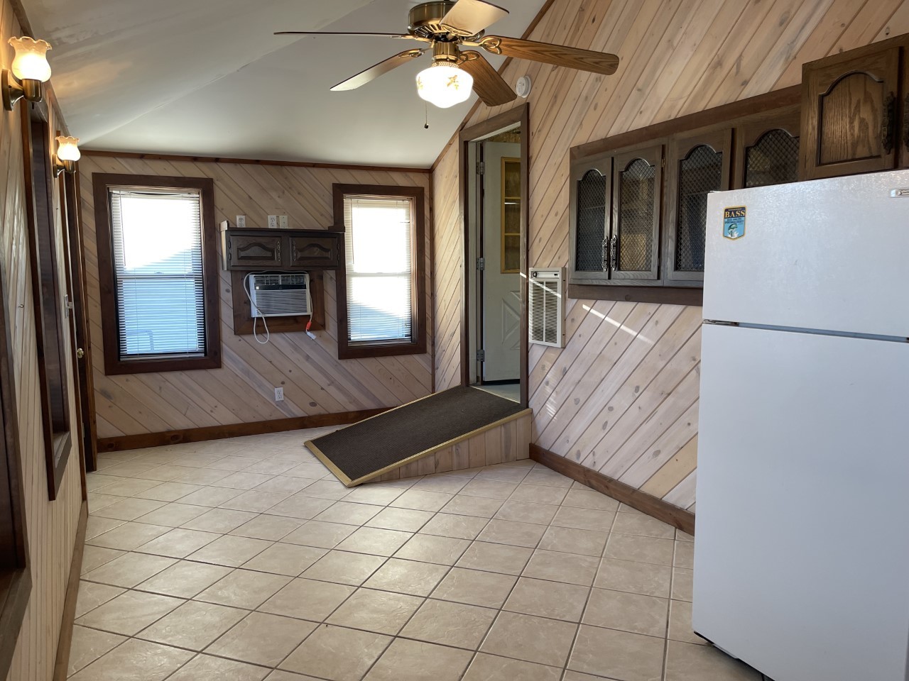 100 West Iowa Street Spring Valley, IL 61362 - Photo 14 of 19 Gallery Image 14