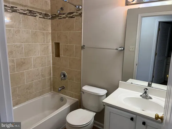 $2,800 | 19 Poppyseed Drive, Lumberton, NJ 08048