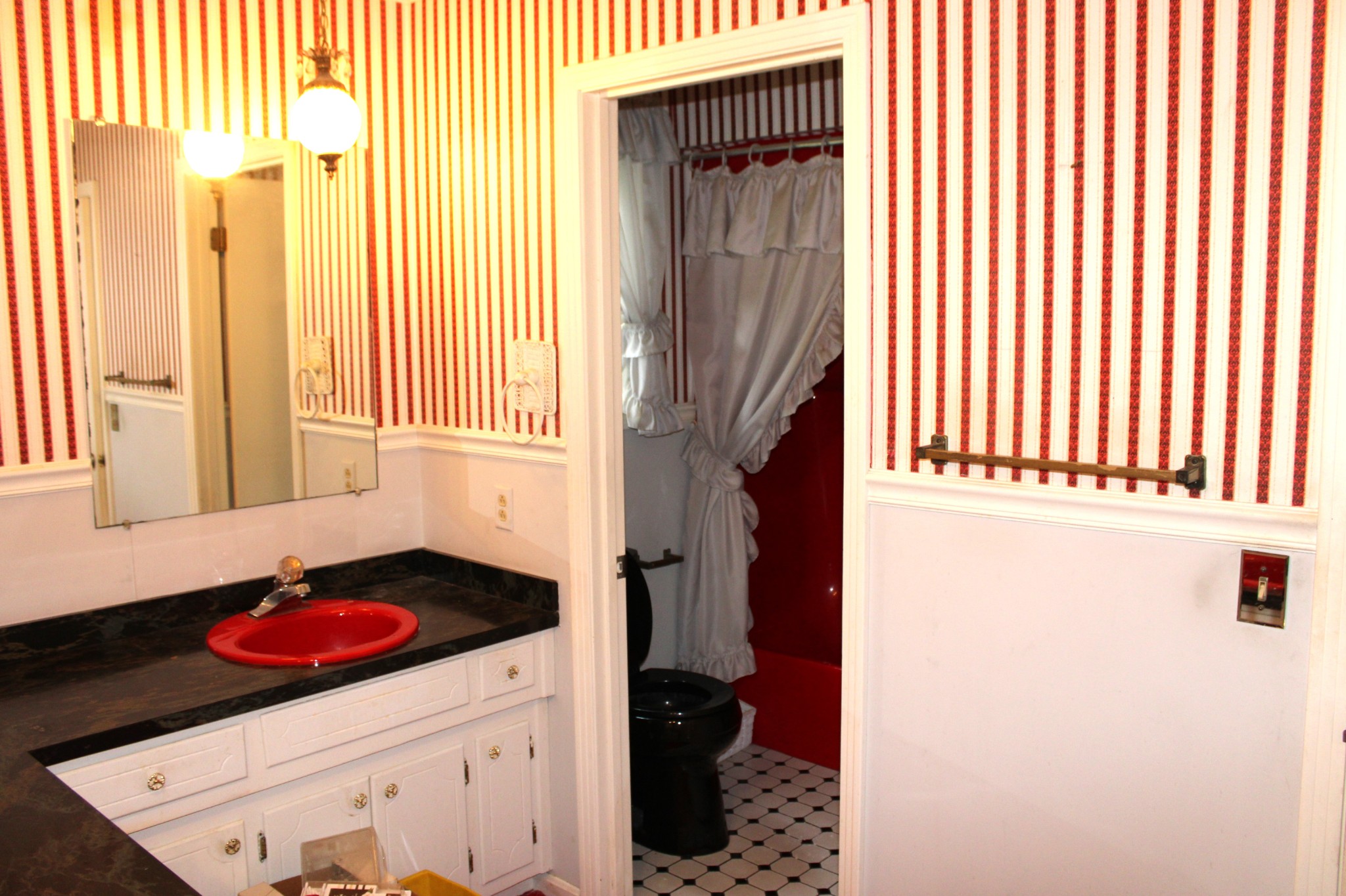 200 Primrose Lane Morrison, TN 37357 - Photo 26 of 53 a bathroom with a sink and a vanity