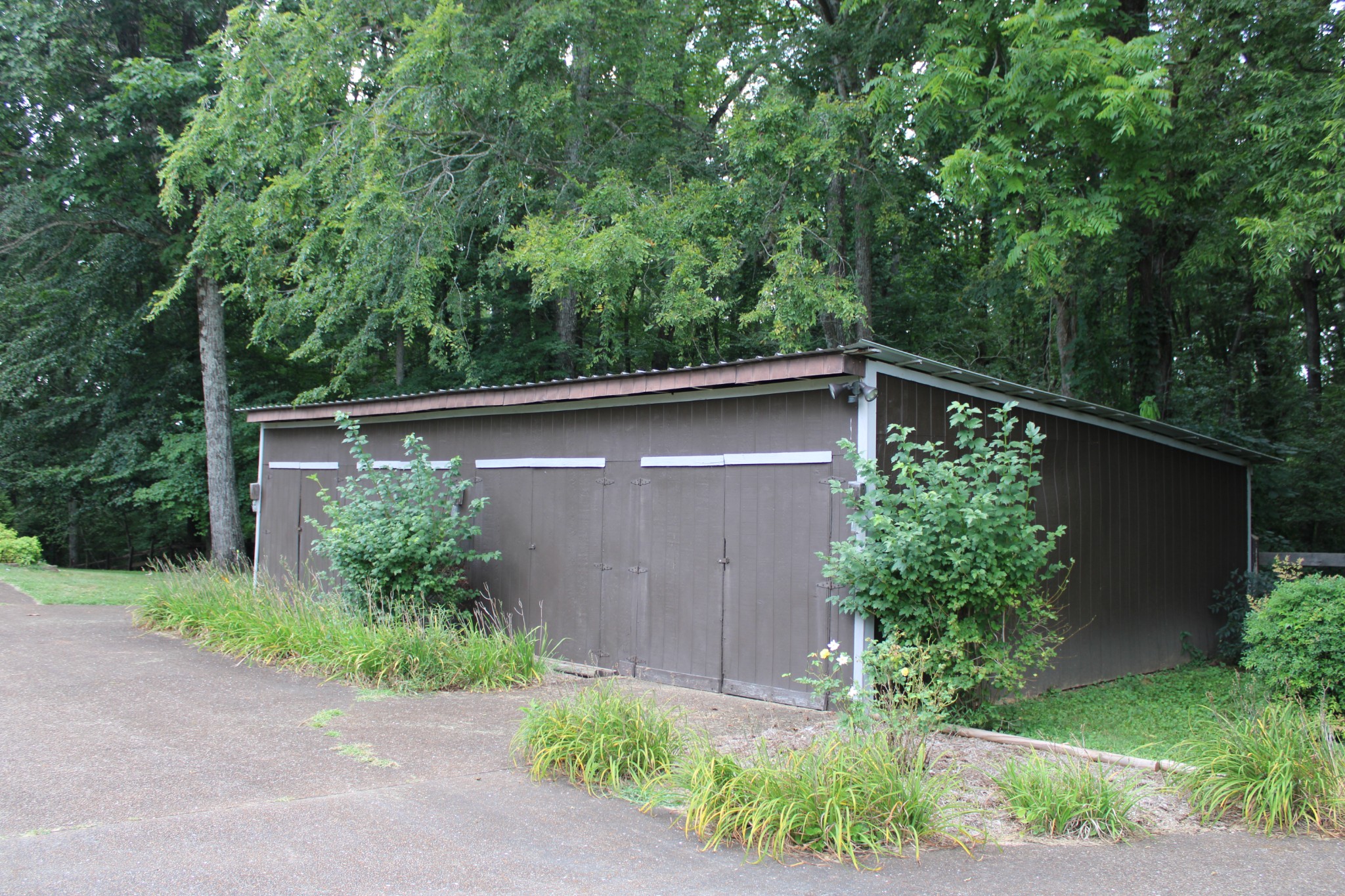 200 Primrose Lane Morrison, TN 37357 - Photo 36 of 53 a view of outdoor space and garden