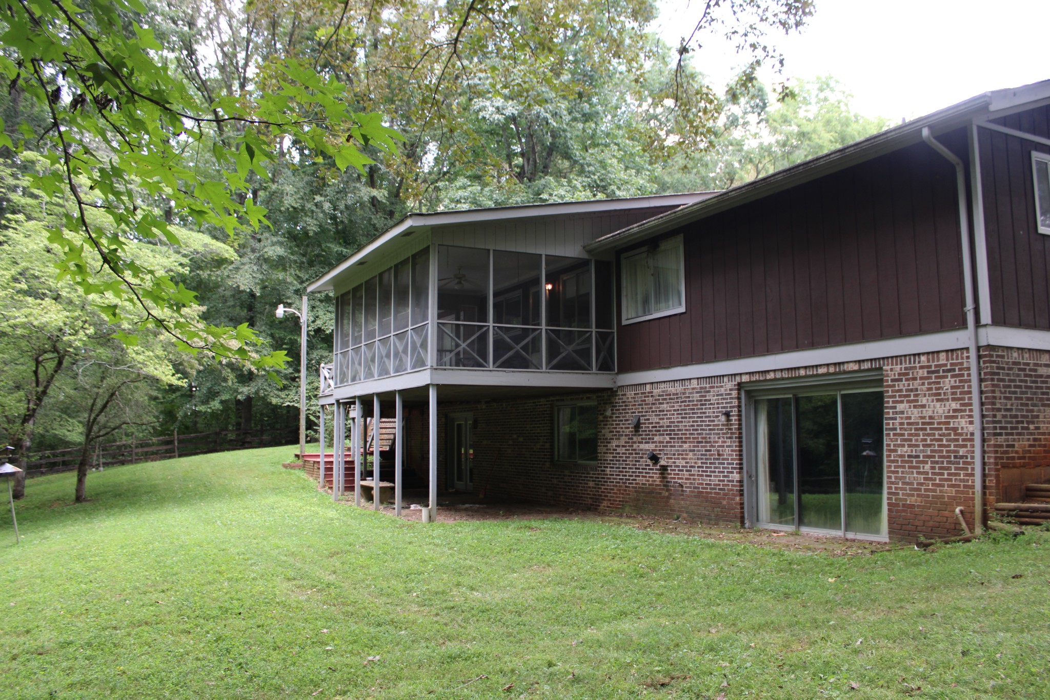 200 Primrose Lane Morrison, TN 37357 - Photo 40 of 53 a front view of a house with a garden