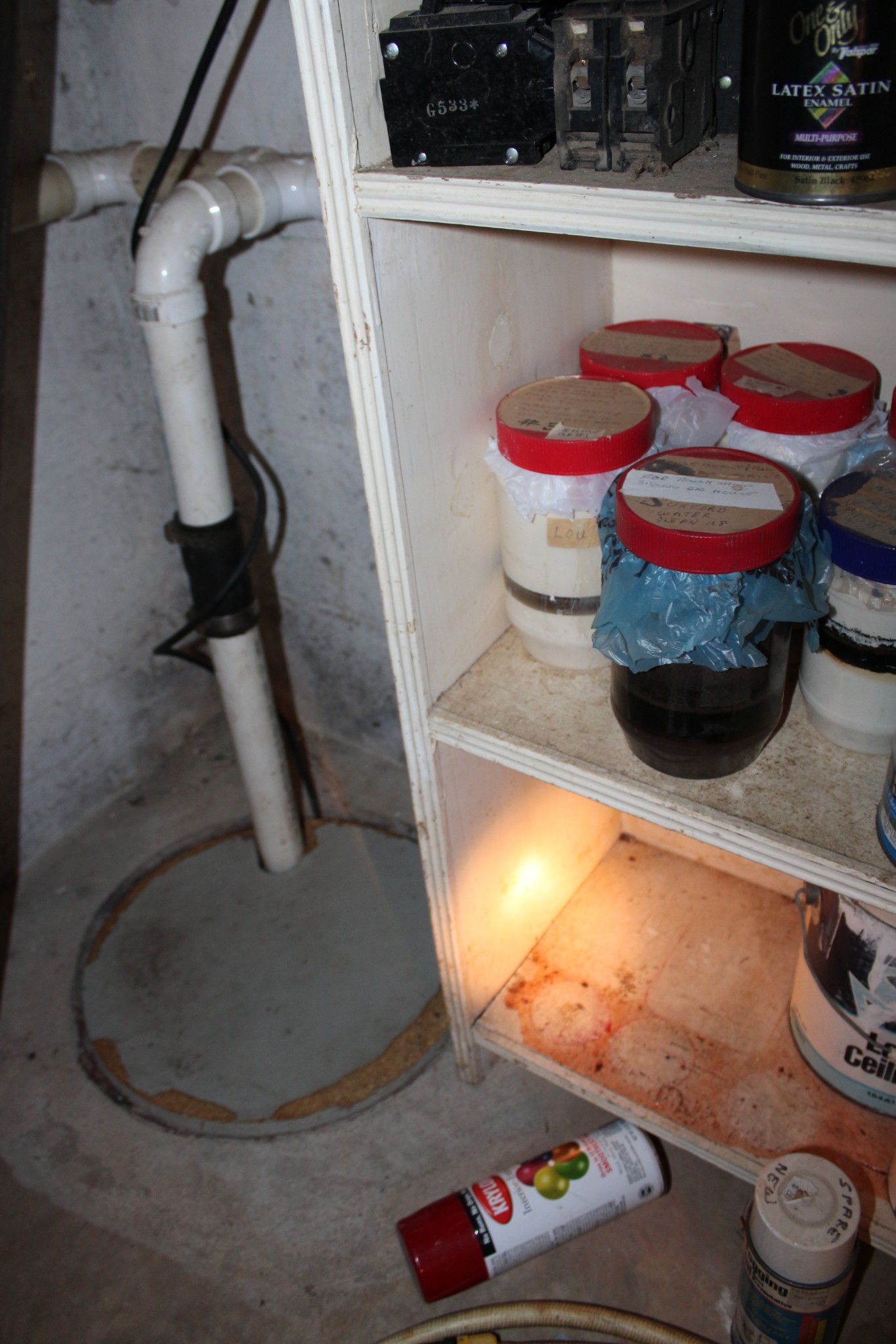 200 Primrose Lane Morrison, TN 37357 - Photo 48 of 53 a bathroom with a toilet and a sink