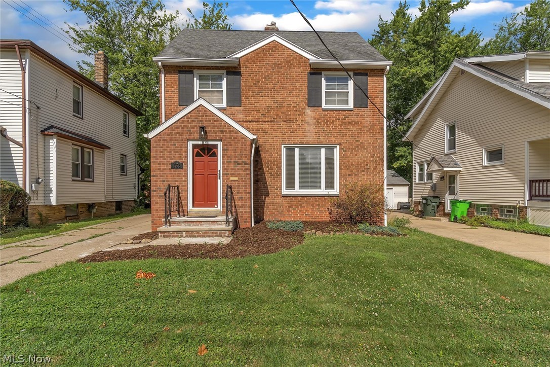 1582 Felton Road Cleveland, OH 44121 - Photo 1 of 35