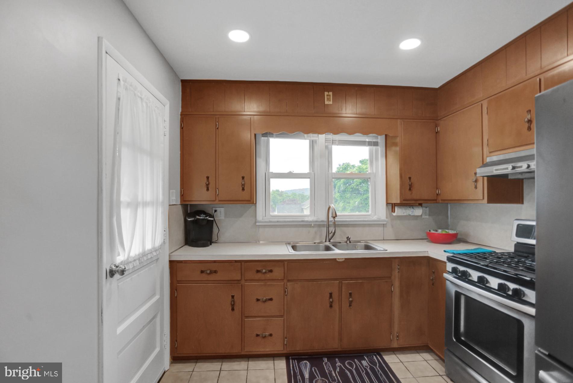 1324 Scott Street Reading, PA 19607 - Photo 15 of 42 Gallery Image 15