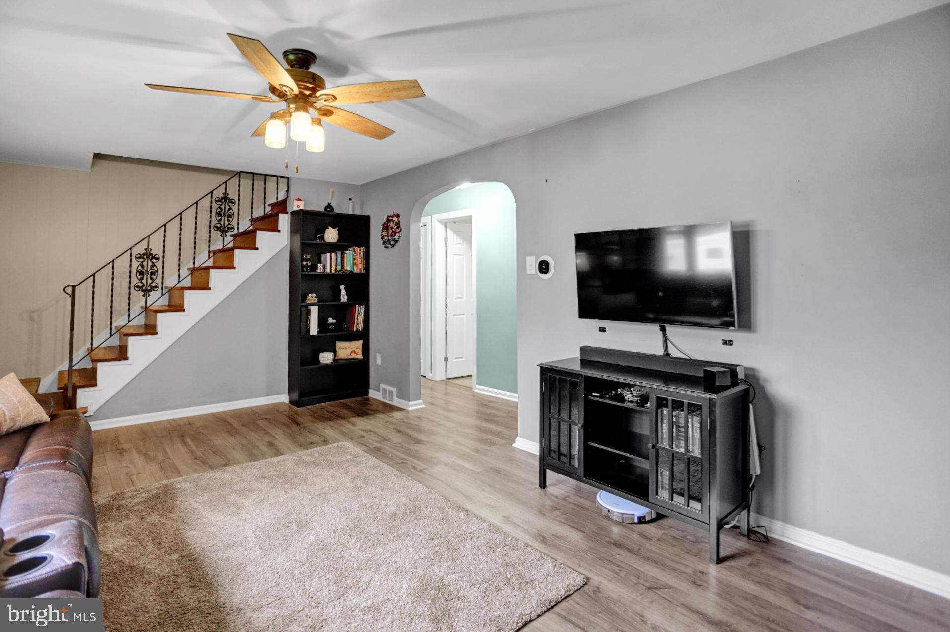 1324 Scott Street Reading, PA 19607 - Photo 7 of 42 LOVE this flooring!