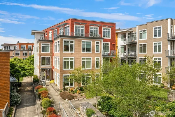 $795,000 | 180 Harbor Square Loop Northeast, Unit B 119, Bainbridge Island, WA 98110