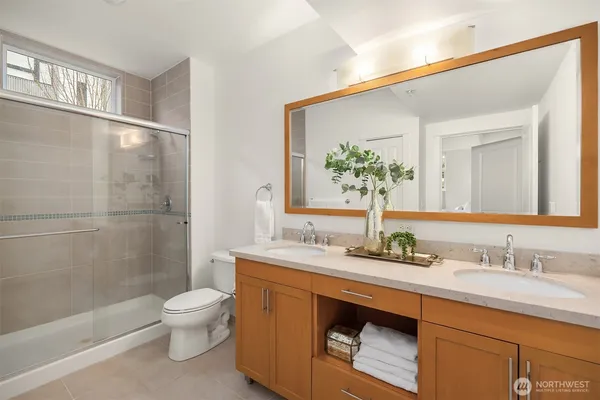 $795,000 | 180 Harbor Square Loop Northeast, Unit B 119, Bainbridge Island, WA 98110