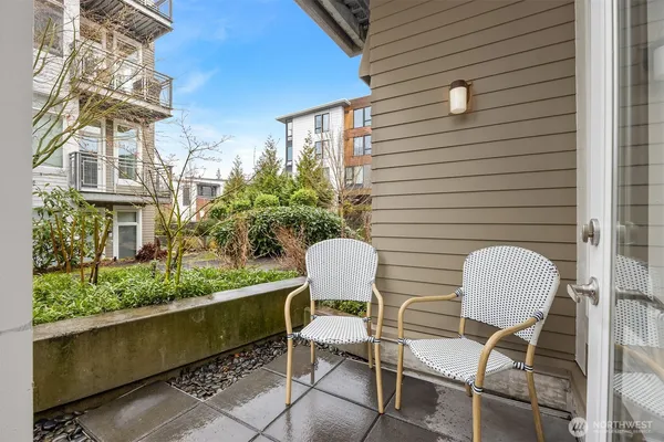 $795,000 | 180 Harbor Square Loop Northeast, Unit B 119, Bainbridge Island, WA 98110