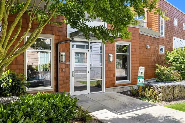 $795,000 | 180 Harbor Square Loop Northeast, Unit B 119, Bainbridge Island, WA 98110