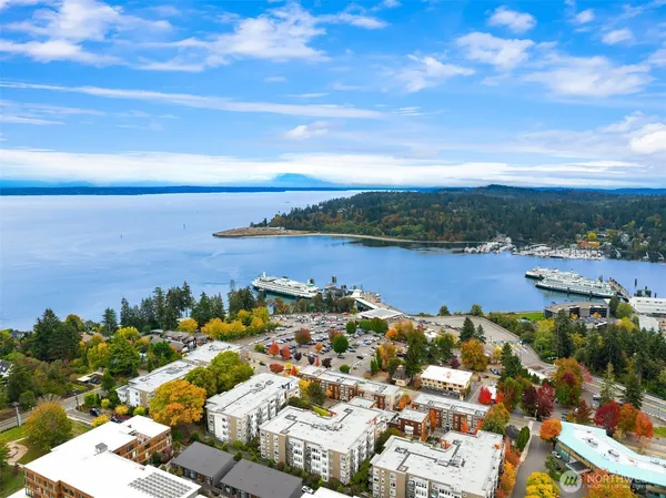 $795,000 | 180 Harbor Square Loop Northeast, Unit B 119, Bainbridge Island, WA 98110