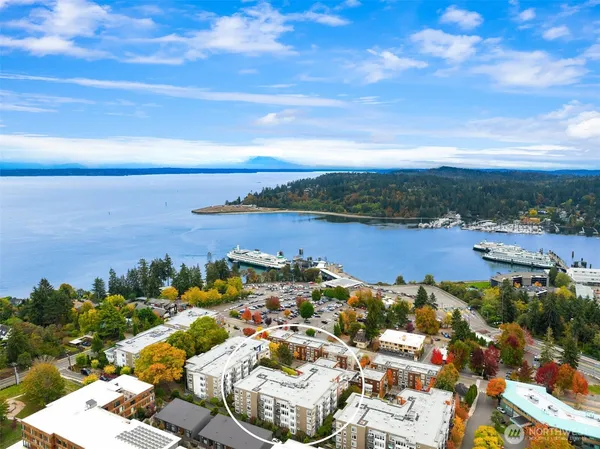 $795,000 | 180 Harbor Square Loop Northeast, Unit B 119, Bainbridge Island, WA 98110