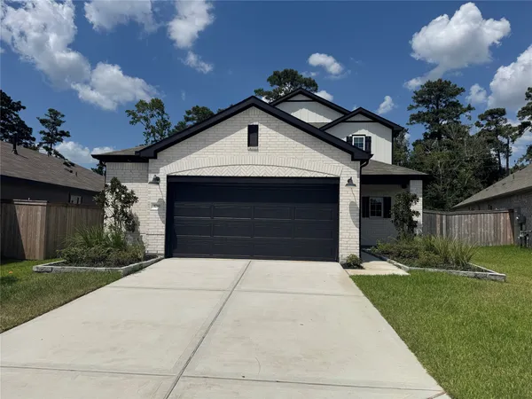$2,495 | 1710 Serenity Moon Drive, Crosby, TX 77532