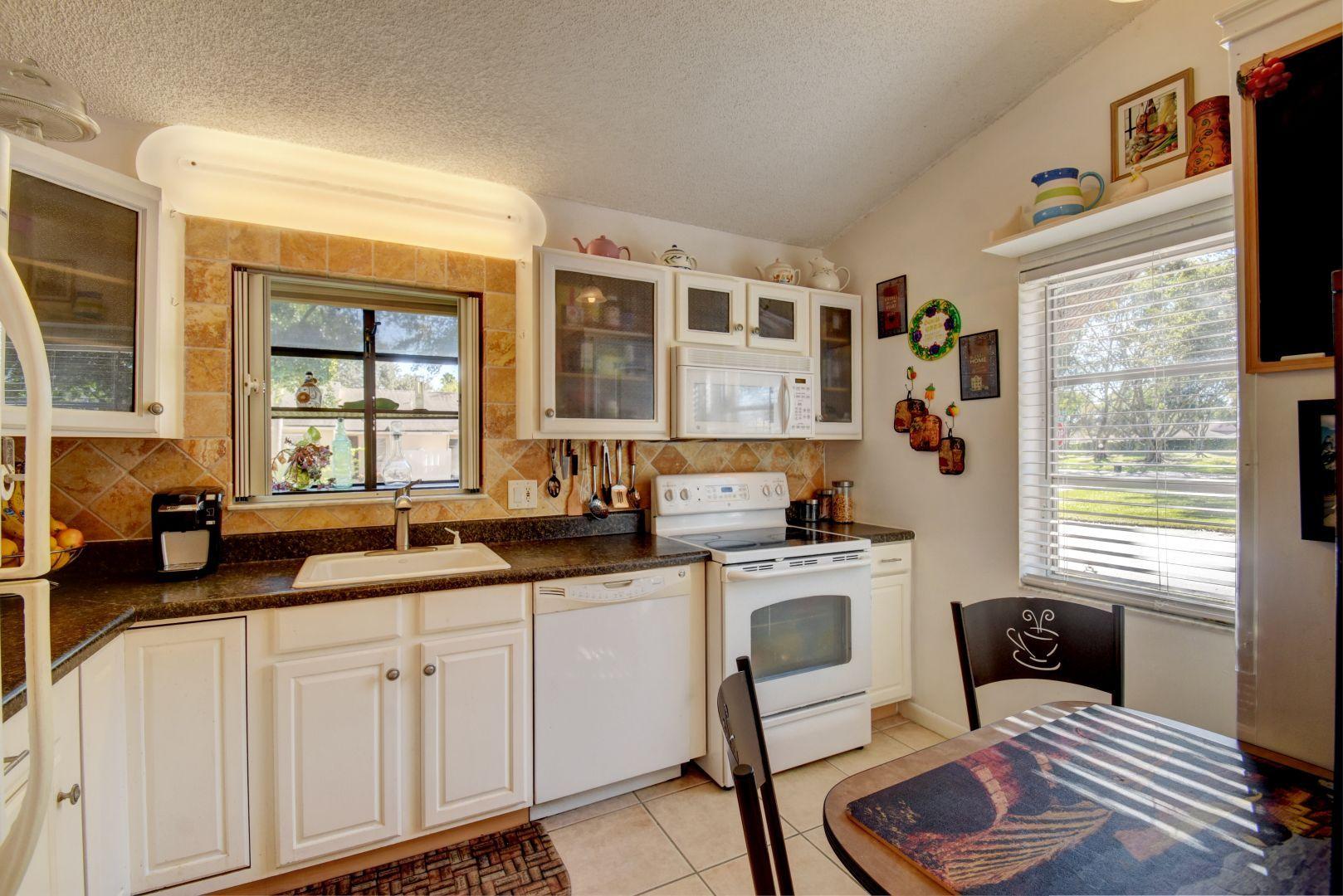 8585 Raintree Court Boca Raton, FL 33496 - Photo 10 of 30 10_virtuals1 (10)