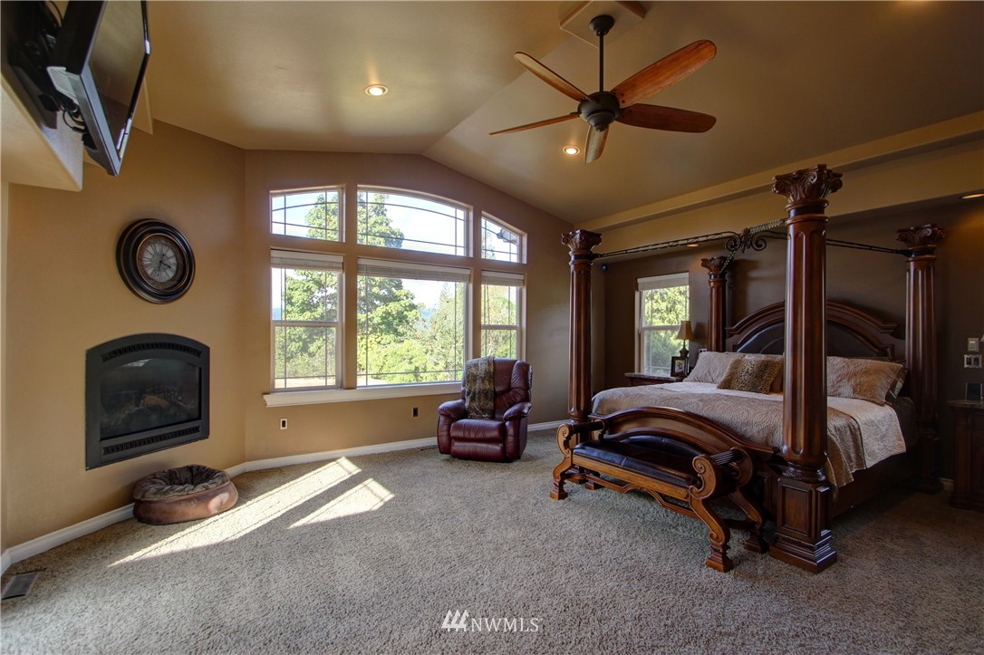 19869 Butler Mill Road Sedro-Woolley, WA 98284 - Photo 12 of 25 Gallery Image 12
