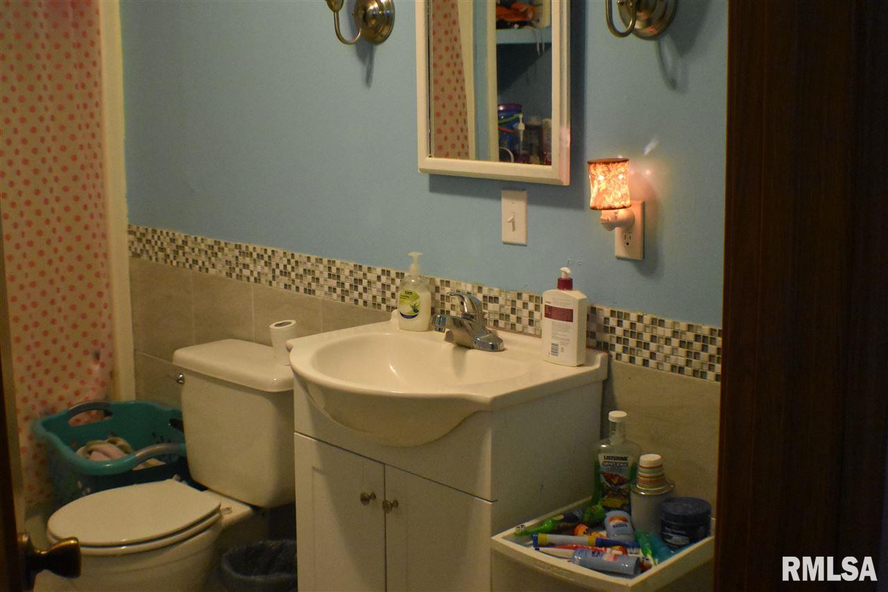 10034 East Ragle Road Astoria, IL 61501 - Photo 16 of 26
