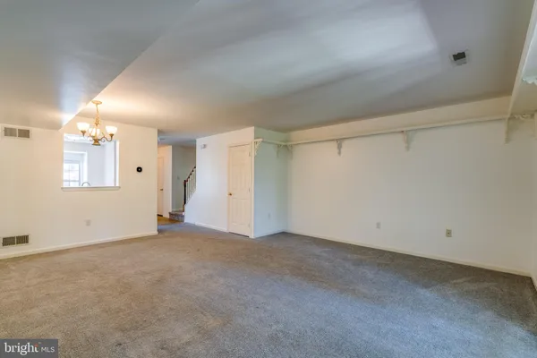 $279,900 | 4 Acorn Boulevard, Lancaster, PA 17602