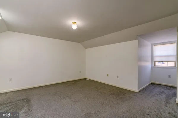 $279,900 | 4 Acorn Boulevard, Lancaster, PA 17602