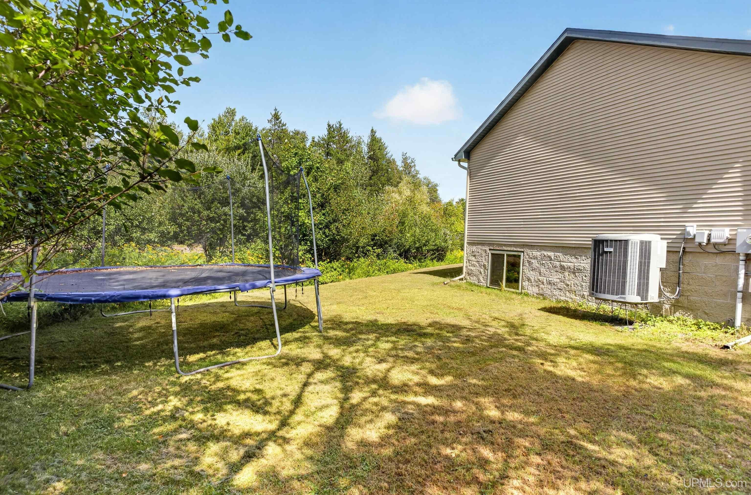 1675 Ellsworth Street Ishpeming, MI 49849 - Photo 28 of 35 Gallery Image 28