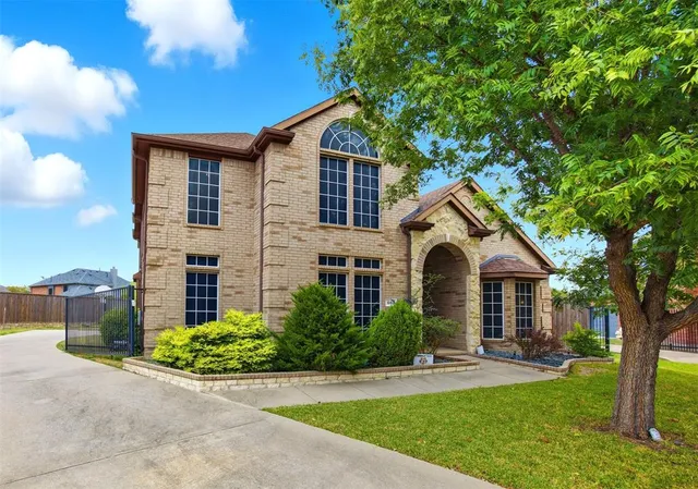 $3,100 | 607 Hilltop Drive, Murphy, TX 75094