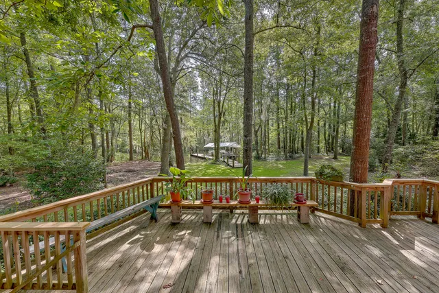 $850,000 | 184 Burbank, Cross, SC 29436