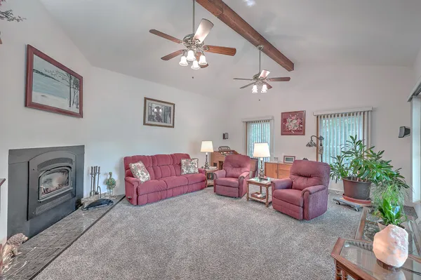 $850,000 | 184 Burbank, Cross, SC 29436