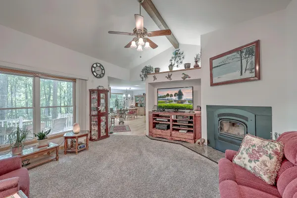 $850,000 | 184 Burbank, Cross, SC 29436