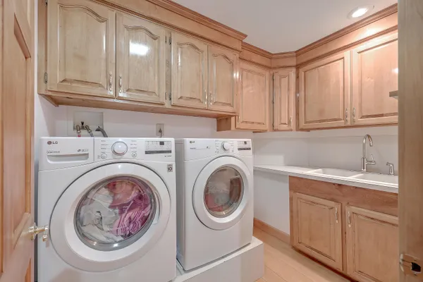 $850,000 | 184 Burbank, Cross, SC 29436