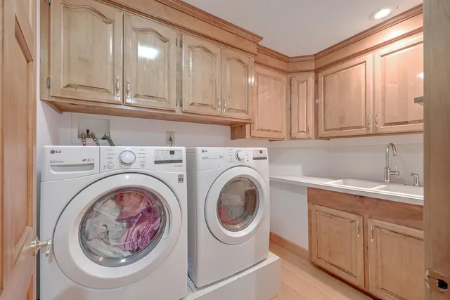 $850,000 | 184 Burbank, Cross, SC 29436