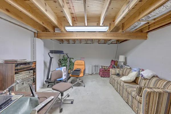 $850,000 | 184 Burbank, Cross, SC 29436