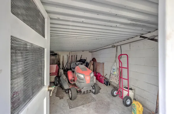 $850,000 | 184 Burbank, Cross, SC 29436