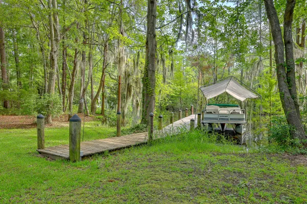 $850,000 | 184 Burbank, Cross, SC 29436