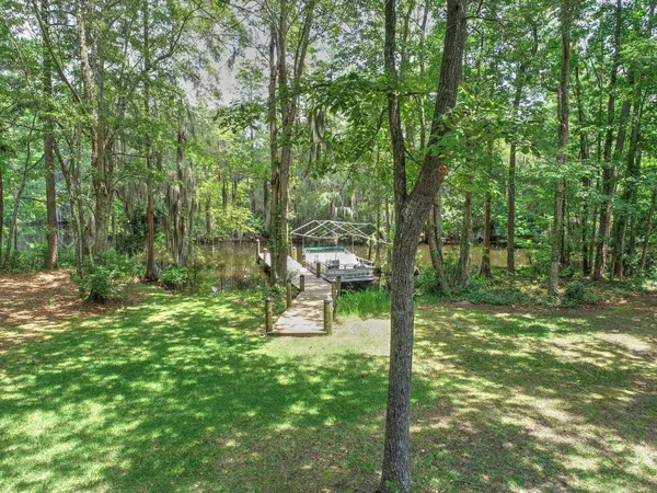 $850,000 | 184 Burbank, Cross, SC 29436