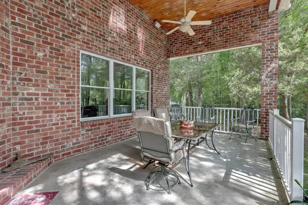 $850,000 | 184 Burbank, Cross, SC 29436