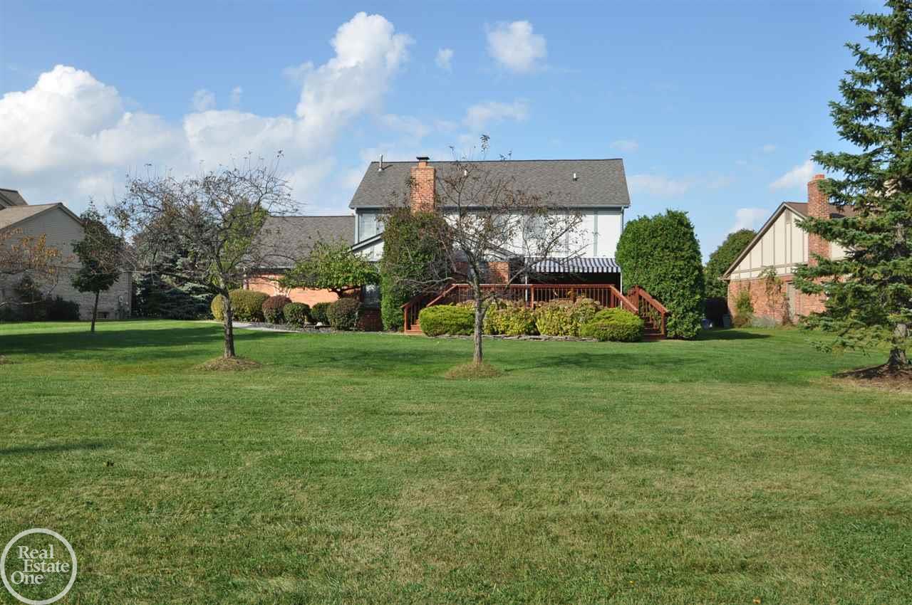 2025 Ridgefield Court Rochester Hills, MI 48306 - Photo 29 of 30
