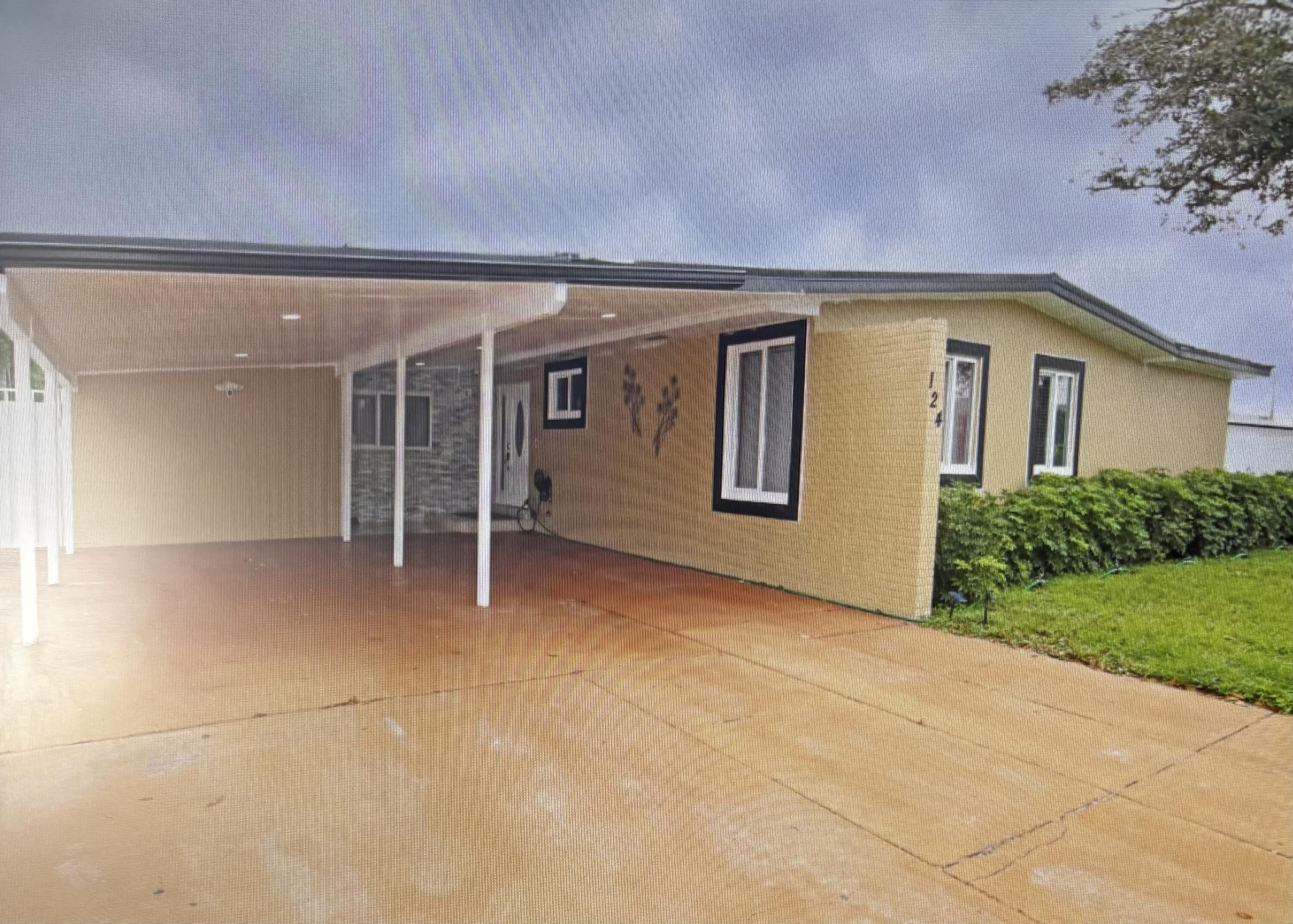 124 Davis Road Palm Springs, FL 33461 - Photo 12 of 29 IMG_8138