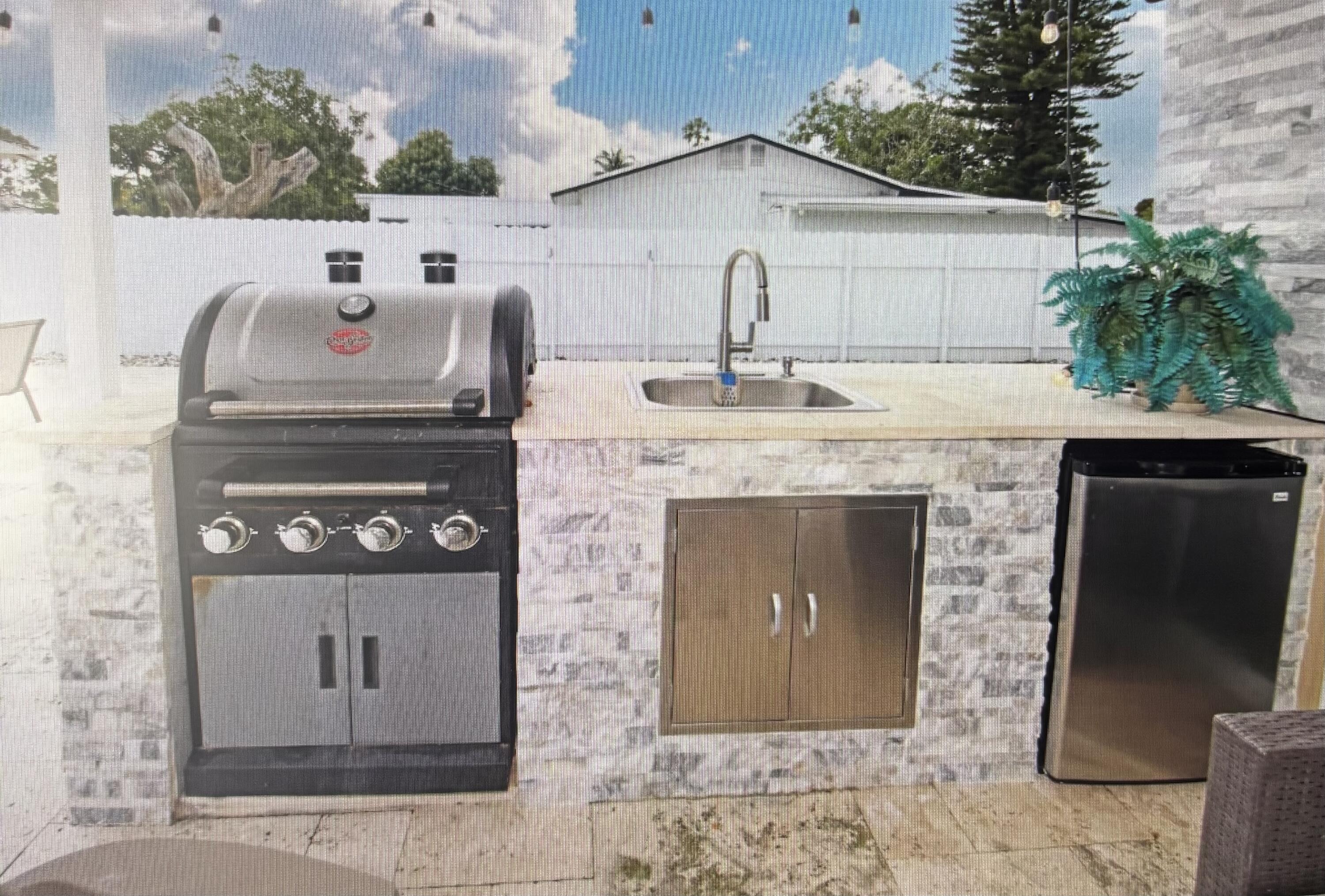 124 Davis Road Palm Springs, FL 33461 - Photo 14 of 29 IMG_8136