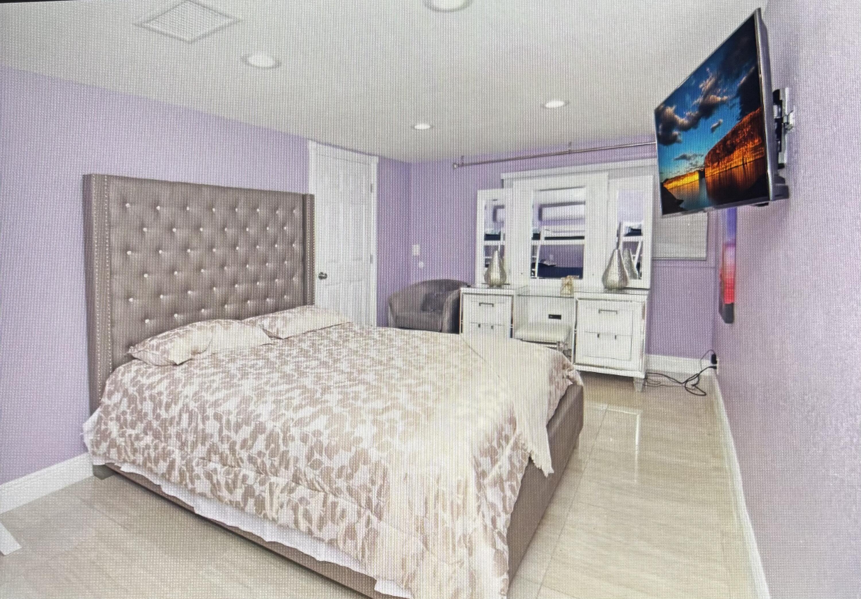 124 Davis Road Palm Springs, FL 33461 - Photo 21 of 29 IMG_8153