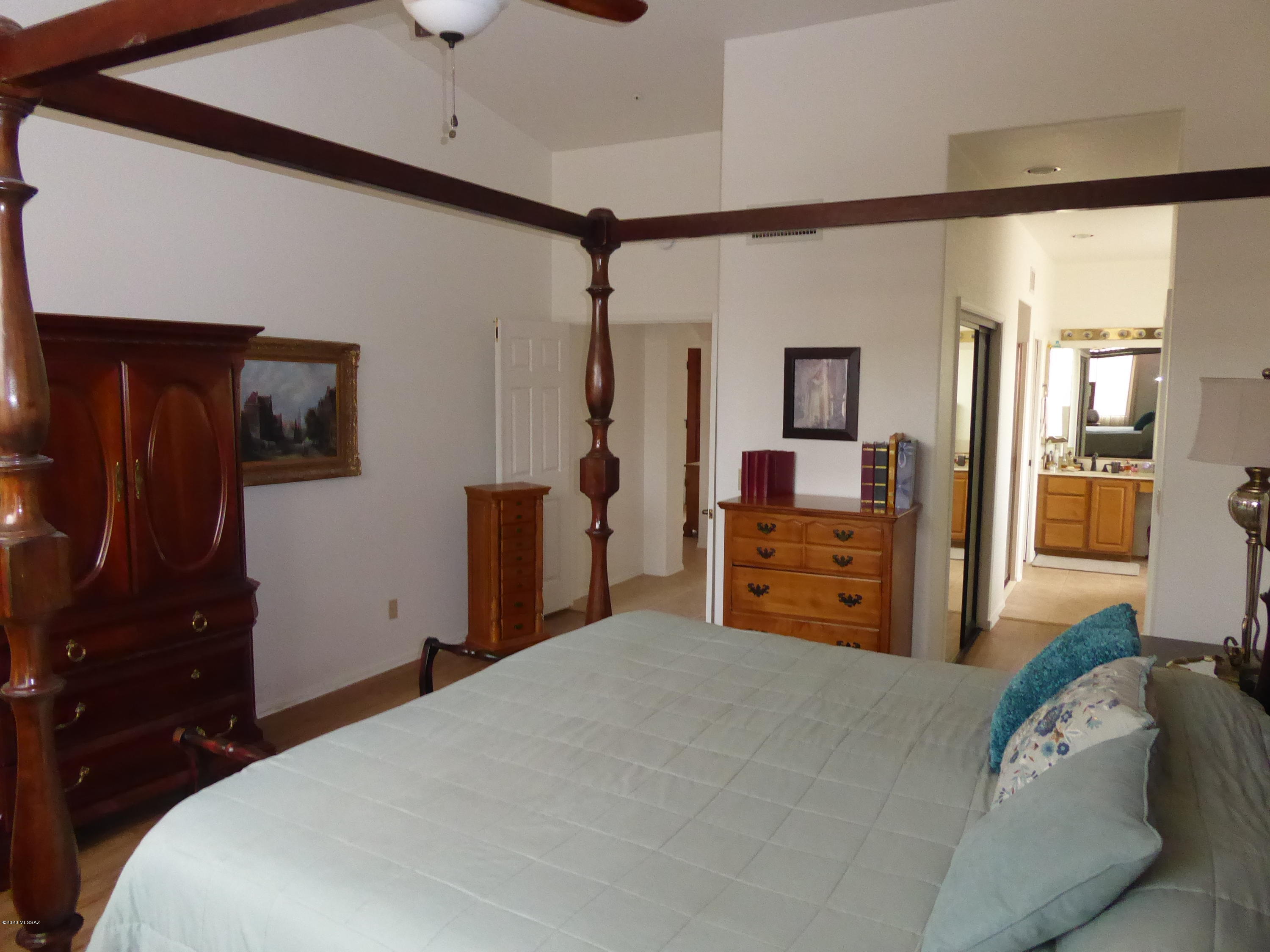 1421 North Bank Swallow Road Green Valley, AZ 85614 - Photo 6 of 31 Gallery Image 6