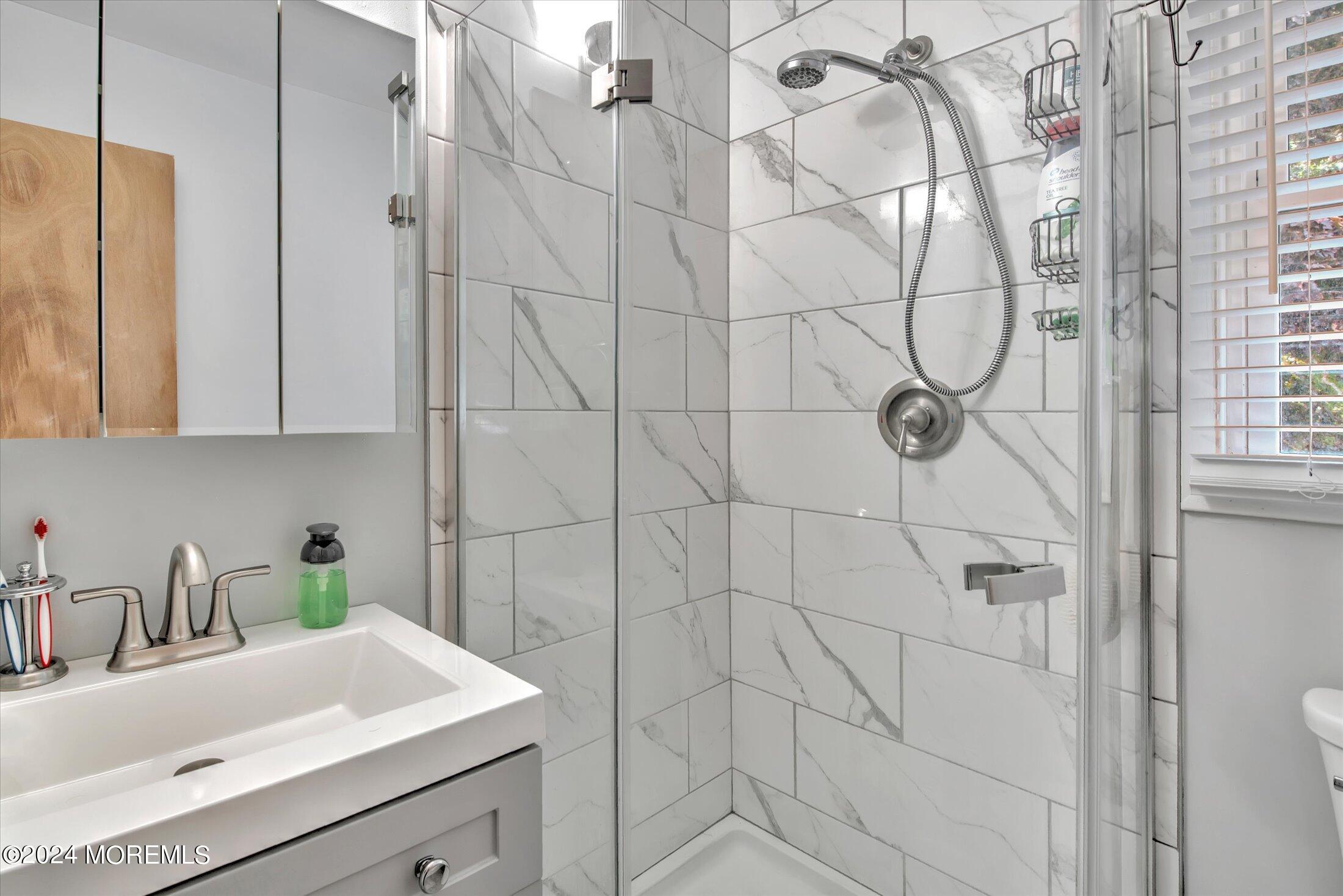 20 Pepperridge Road Howell, NJ 07731 - Photo 33 of 50 34-MASTER BATHROOM